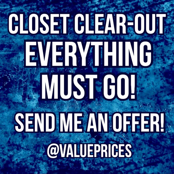 Handbags - Closet Clear-Out Sign